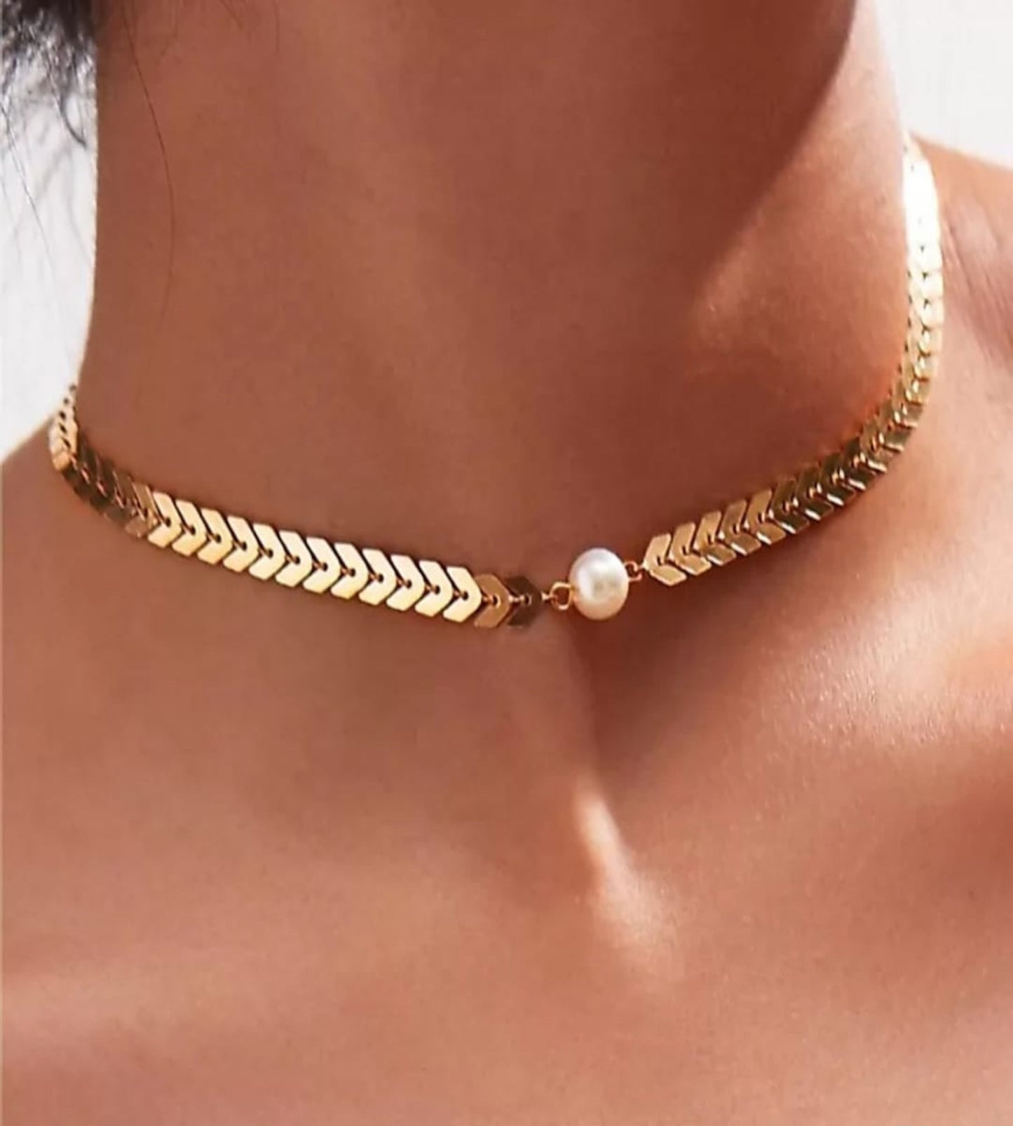 Chevron Choker Necklace with Pearl