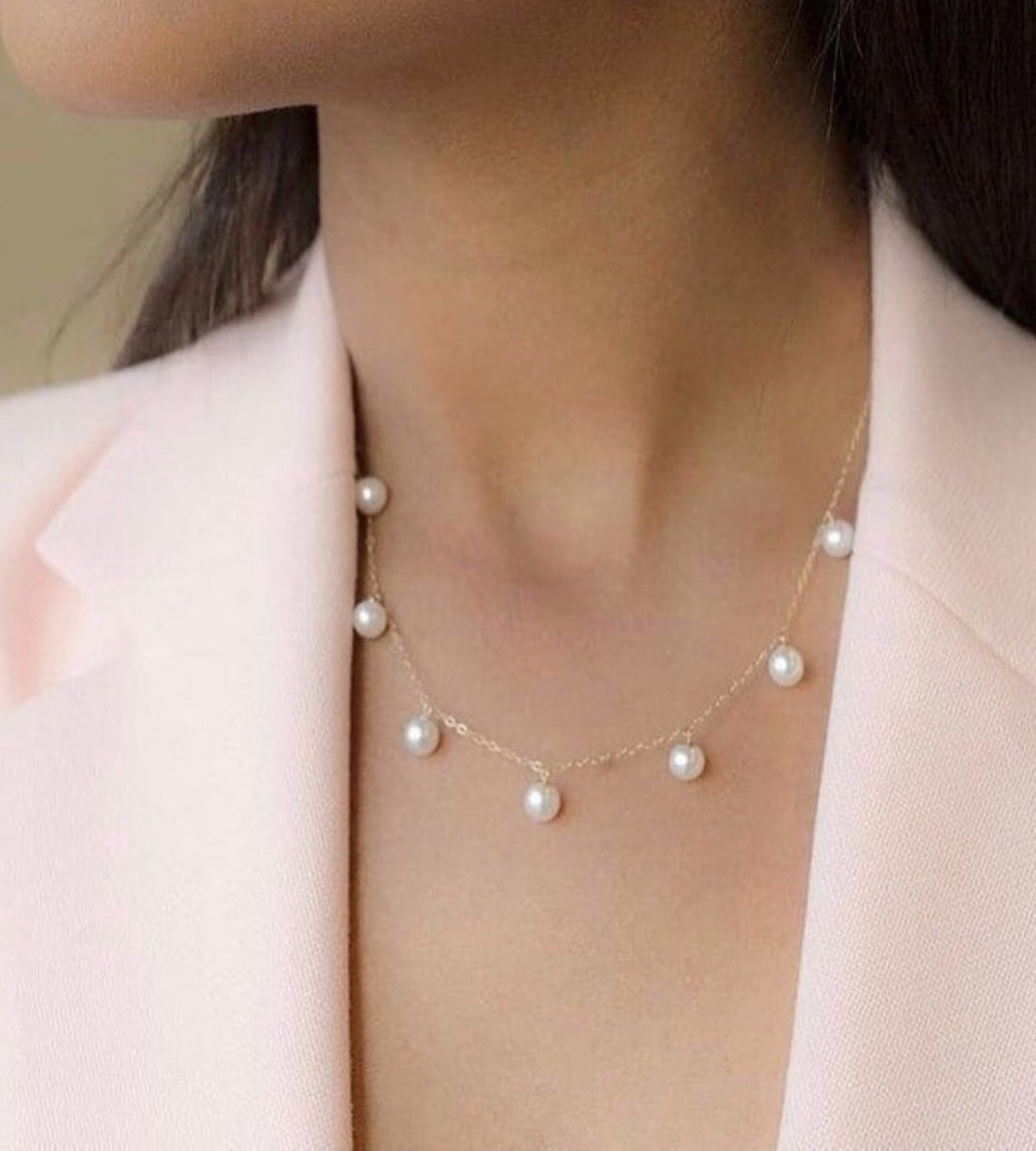 Elegant Chain with Dangling Pearls Necklace
