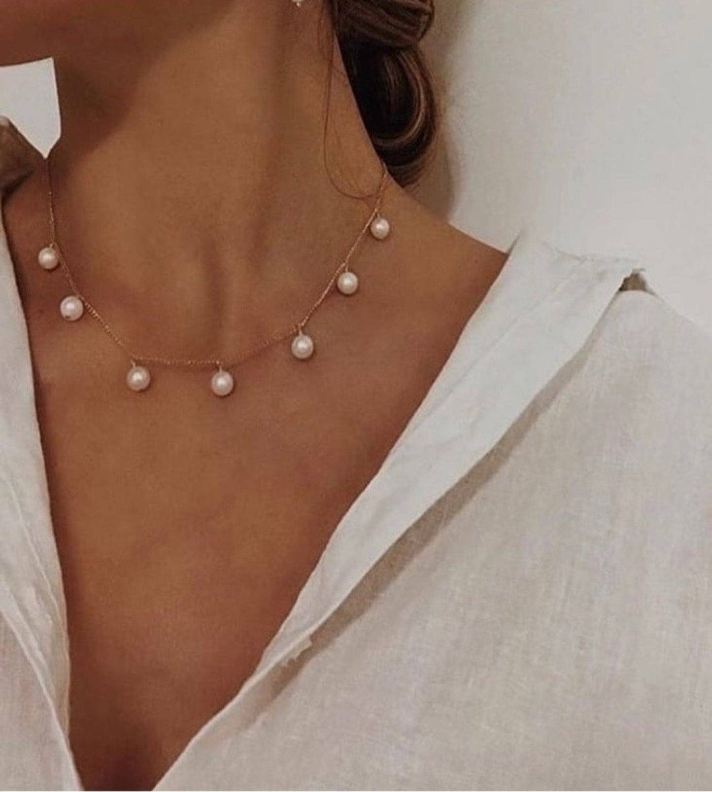 Elegant Chain with Dangling Pearls Necklace