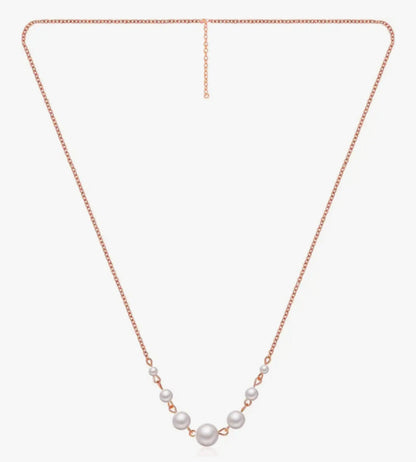 Elegant Chain Necklace with Graduated Pearl Accents